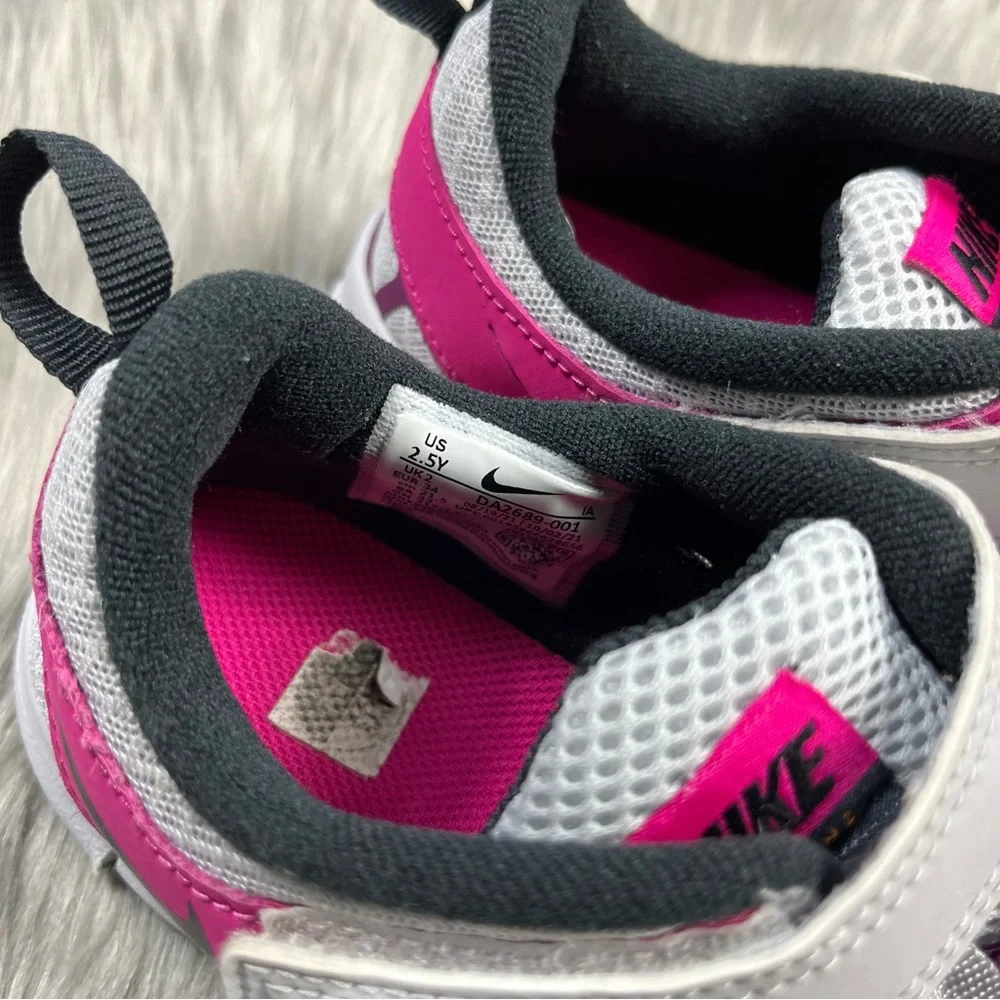 Nike free run 2 pure platinum black pink youth 2.5